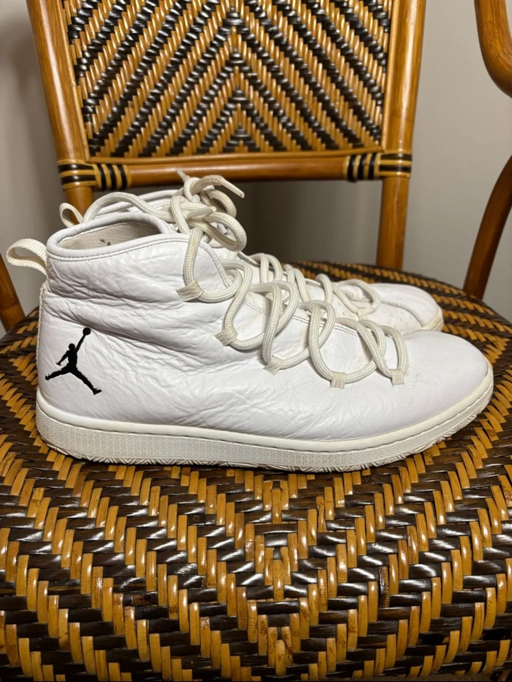 Air Jordan Galaxy White Black 820255-100 Men's Size 10.5